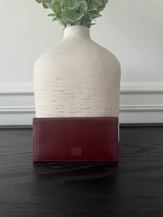 Burberry Handbags - BURBERRY Maroon Leather Slim Wallet